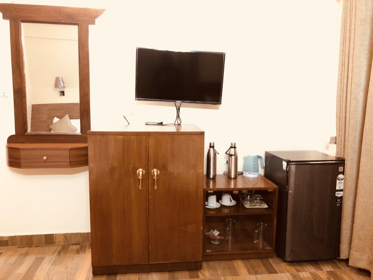 Hotel Guru Pokhara Zewnętrze zdjęcie