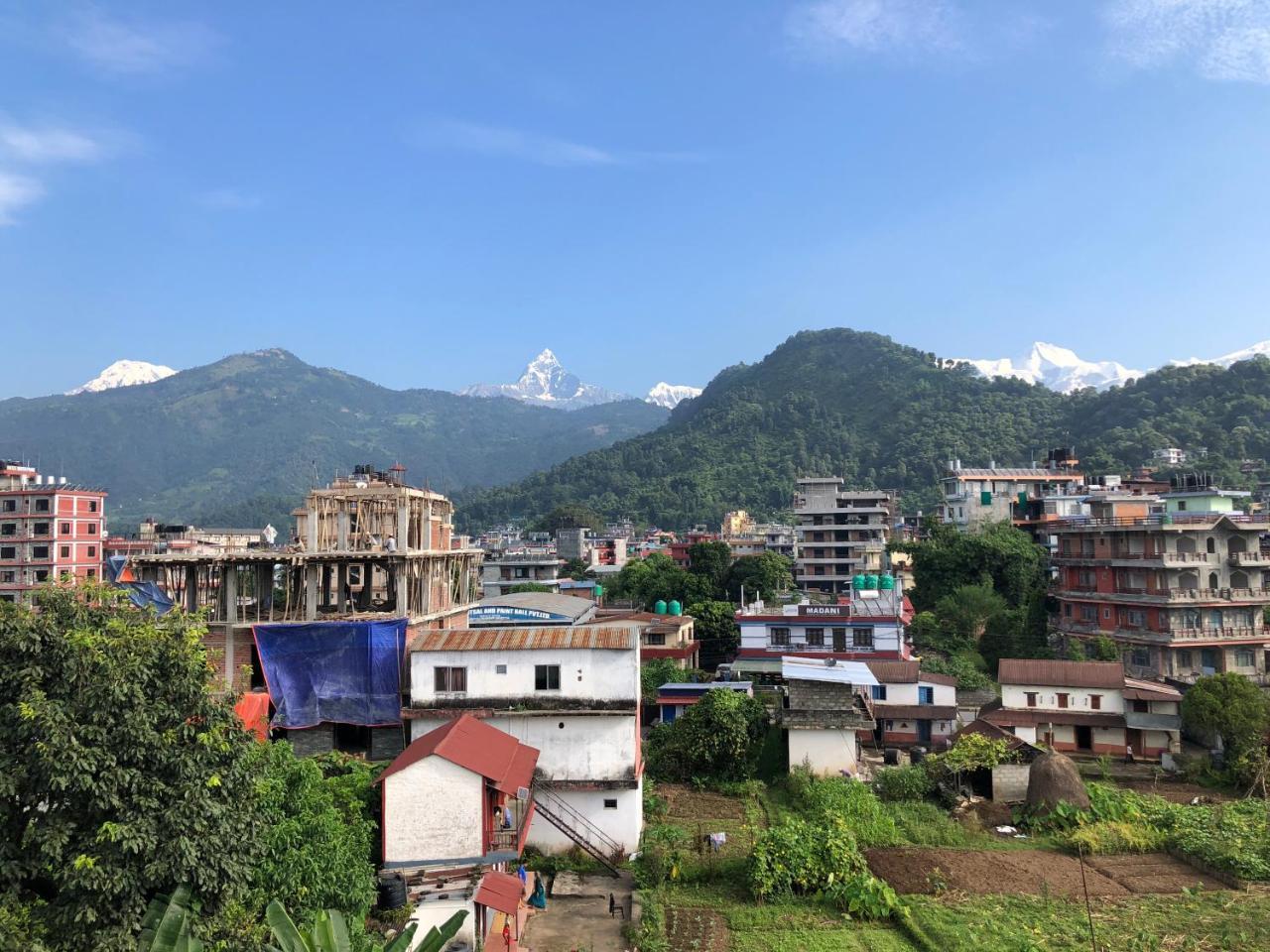 Hotel Guru Pokhara Zewnętrze zdjęcie