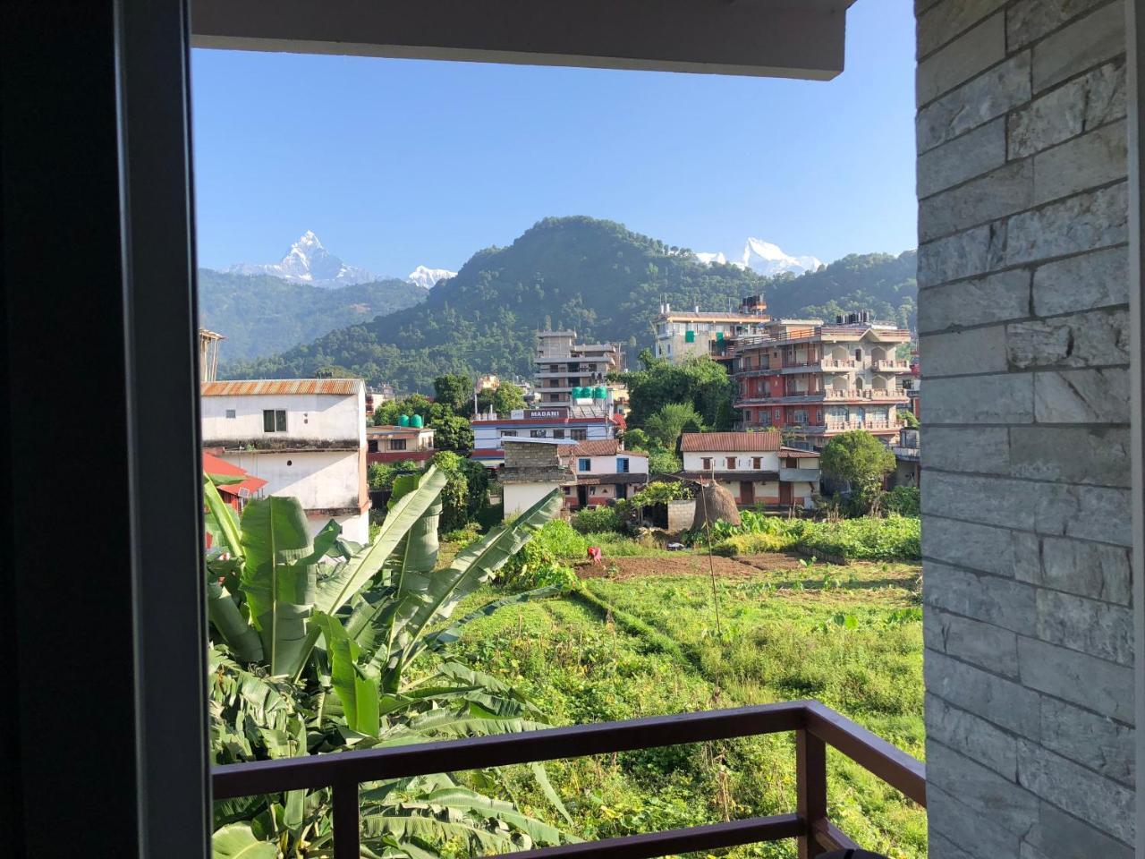 Hotel Guru Pokhara Zewnętrze zdjęcie