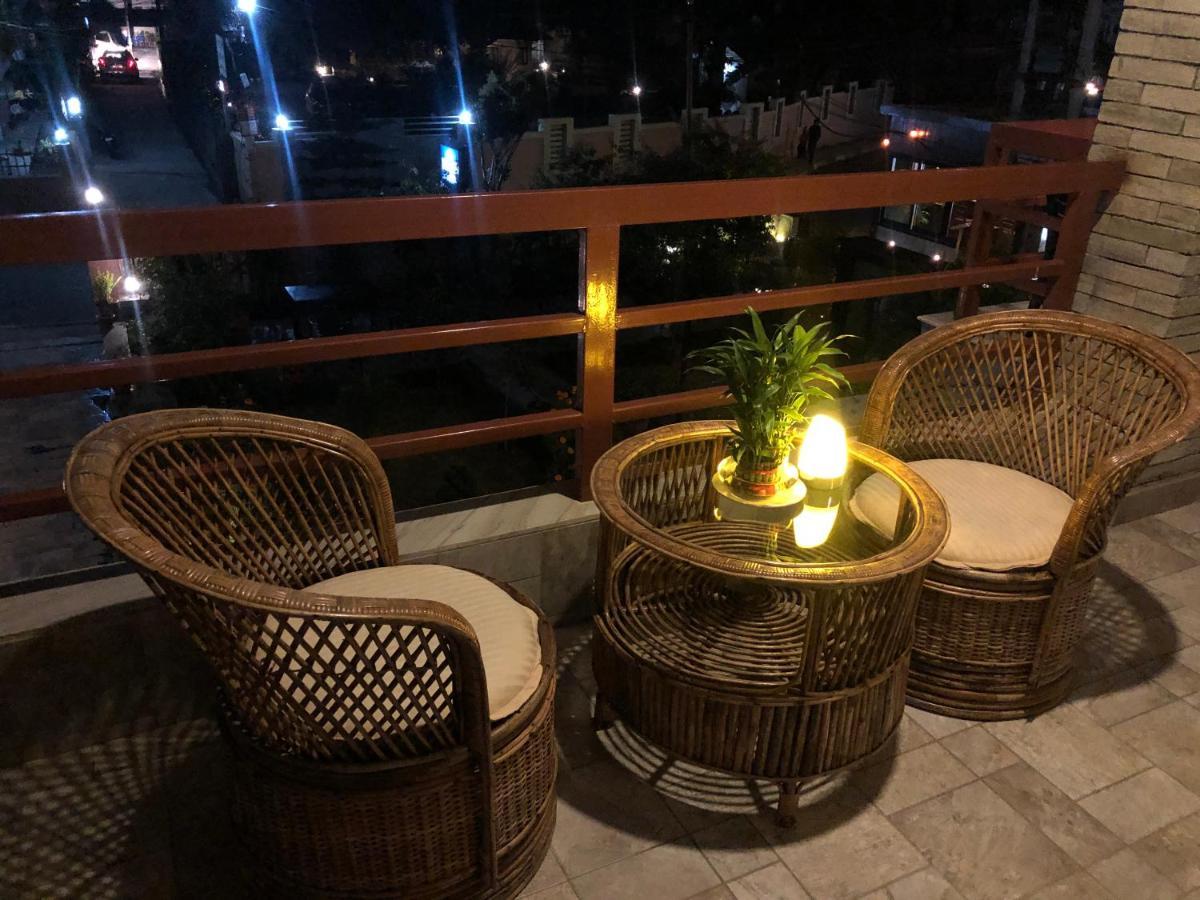 Hotel Guru Pokhara Zewnętrze zdjęcie